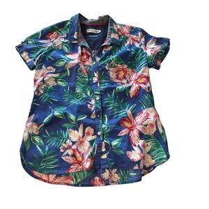 Roxy Tropical Blue and Green Button Down Shirt pit to pit 20", length 25"